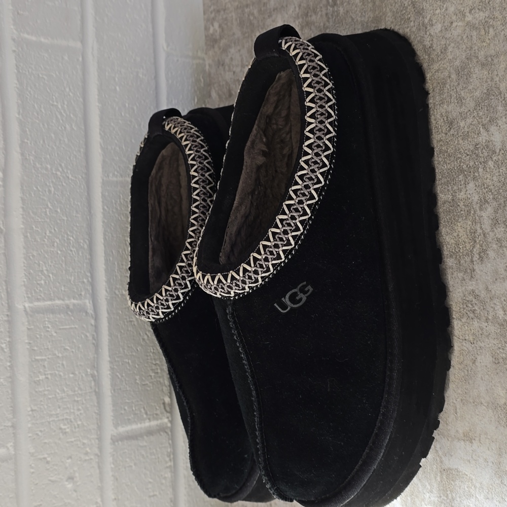 UGG Women's Tazz Slip-On Platform Mule Slippers Black Color Suze 10 - Picture 2 of 14